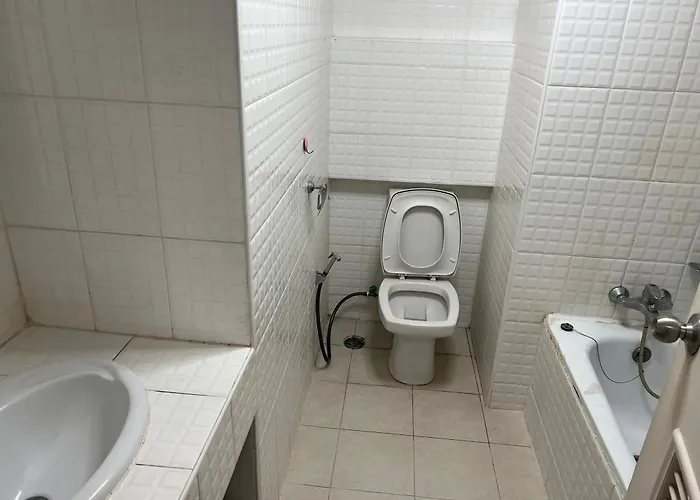 Srivara Rachada Apartment Bangkok